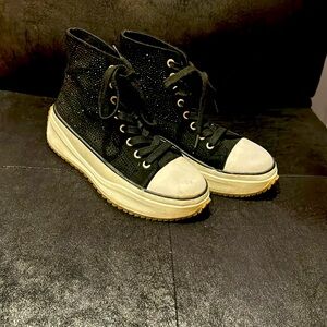 Wild pair  Lace-Up High-Top Sneakers